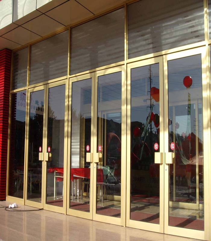 现代风格酒店门头设计图片-现代风格玻璃门图片
